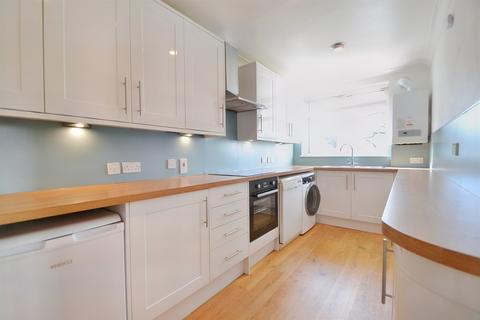 3 bedroom flat for sale, Penn Hill