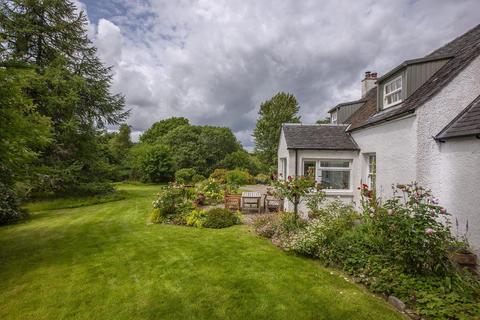 3 bedroom cottage for sale - Upper Braevallich Cottage, East Lochaweside, By Dalmally, PA33 1BU
