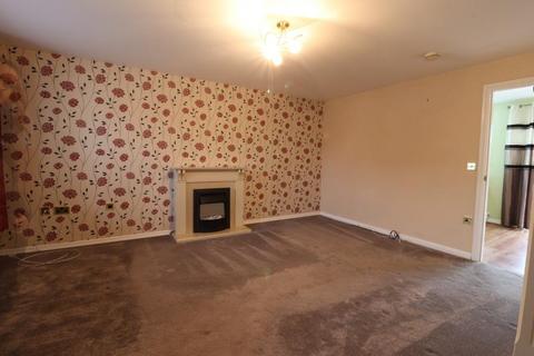 3 bedroom semi-detached house to rent, Stane Drive, Lincoln LN4