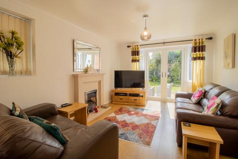 15 Ashwood Close, Branton, Doncaster, DN3 3UB