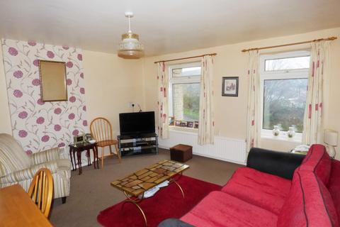 2 bedroom flat for sale, Bellmount Green, Leeds LS13