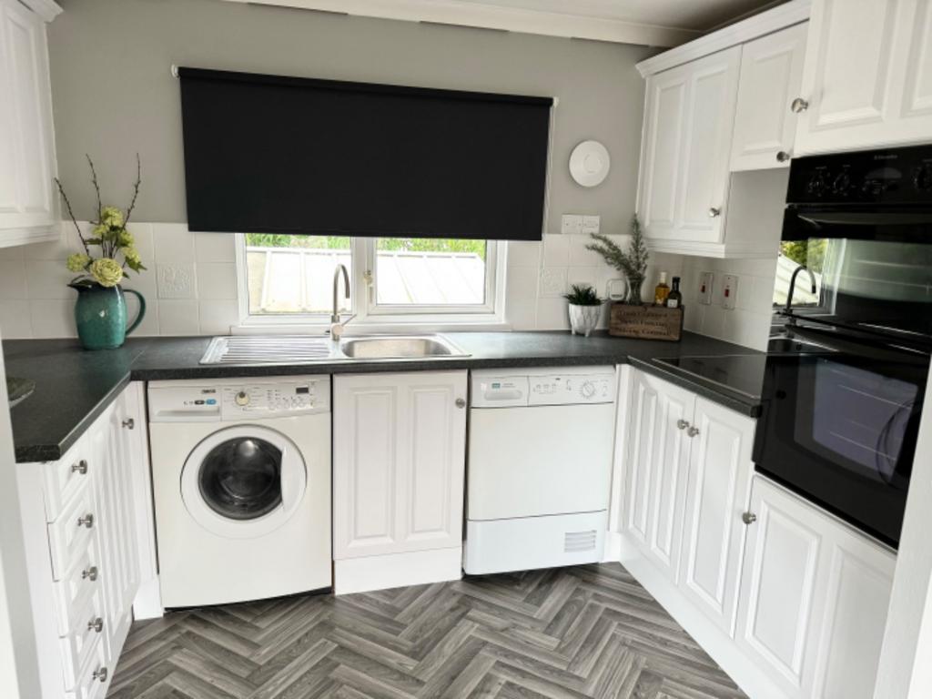 Drapers Copse, Dibden, Southampton, Hampshire, SO45 1 bed mobile home