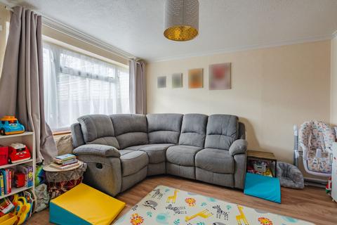 5 Churchill Drive, Crediton, EX17 2DW