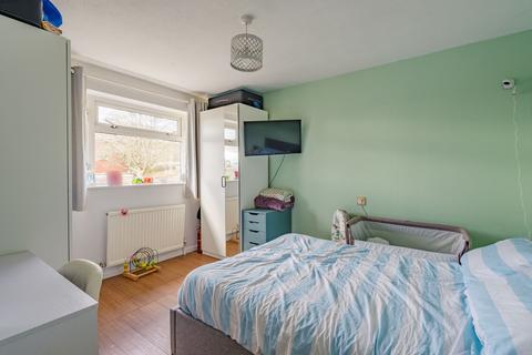 5 Churchill Drive, Crediton, EX17 2DW