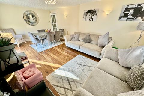 23 Atholl Place, Linwood, Paisley, PA3 3QZ