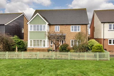 4 bedroom detached house for sale, Wickers Walk, Hawkinge, Nr Folkestone, CT18