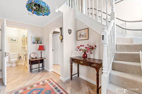 17 Goldfinch Road, Uppingham, Oakham, LE15 9UJ