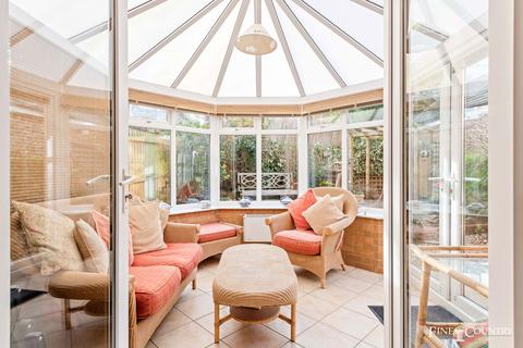 17 Goldfinch Road, Uppingham, Oakham, LE15 9UJ
