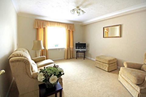 1 bedroom retirement property for sale, Allington Court, Billericay CM11