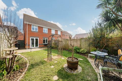 3 bedroom semi-detached house for sale, Domehouse Close, Selsey, PO20