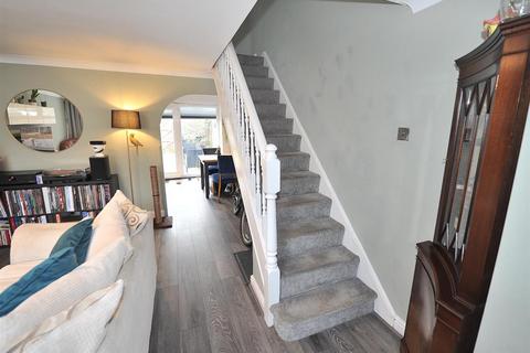 21 Halstead Drive, Irlam, Manchester, M44 6DT