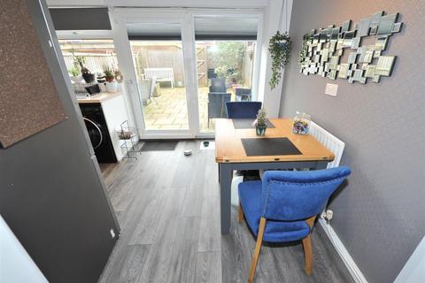 21 Halstead Drive, Irlam, Manchester, M44 6DT