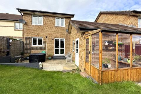 12 Benson Drive, Northam, Bideford, EX39 1UX