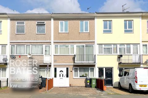 3 bedroom terraced house for sale, Long Riding, Basildon, Essex SS14
