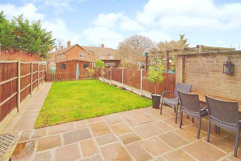 3 bedroom terraced house for sale, Long Riding, Basildon, Essex SS14