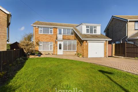 4 bedroom detached house for sale, Riverside Drive, Cleethorpes DN35