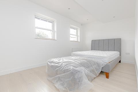 4 bedroom semi-detached house to rent, Canonbury Park North, Canonbury, Islington, London