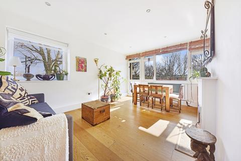 2 bedroom flat to rent, Catherall Road, Highbury, Islington, London