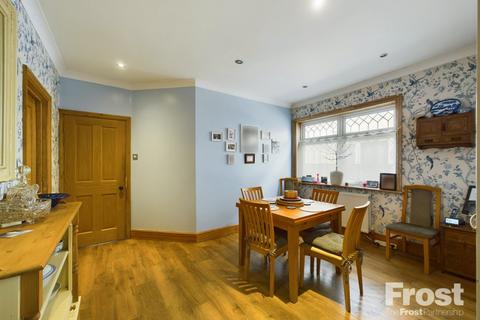 377 Staines Road West, Ashford, TW15 1RH
