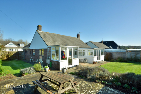 65 Lancaster Drive, Broadstone, BH18 9EH
