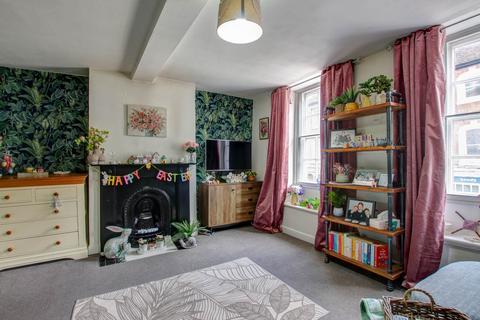 2 bedroom flat for sale, Salisbury Street, Blandford Forum