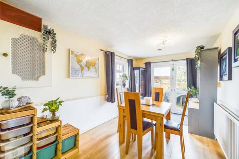 9 Badger Road, Chatham, ME5 8TU