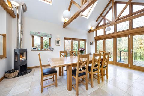 Glevering Beech Road, Haslemere, GU27 2BX