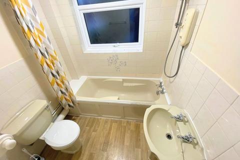 undefined, St Georges Court, George Street, Newark, NG24