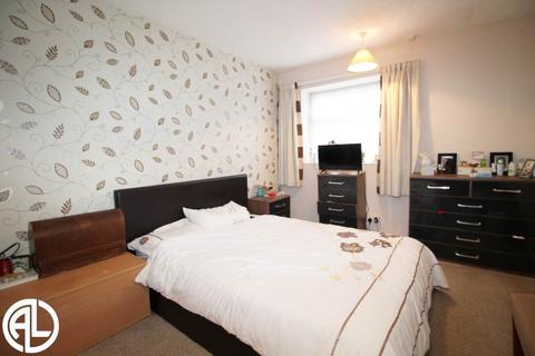 2 bedroom flat for sale - Upper Maylins, Letchworth Garden City, SG6 2SB