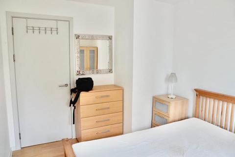 2 bedroom apartment for sale, Naxos Building, London E14
