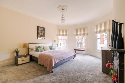 26 Hanbury Road, Bristol, BS8 2EP