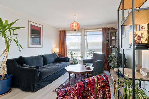 8/7 Constitution Street, Edinburgh, EH6 7BT