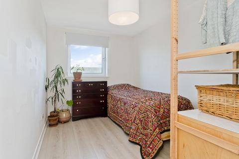 8/7 Constitution Street, Edinburgh, EH6 7BT