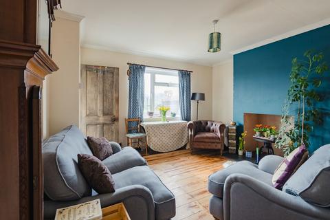 1 Snows Estate, Sandford, Crediton, EX17 4NJ