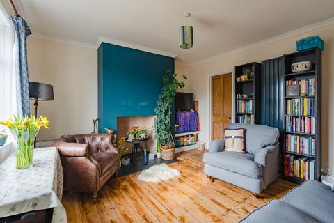 1 Snows Estate, Sandford, Crediton, EX17 4NJ