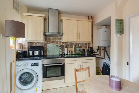 1 Snows Estate, Sandford, Crediton, EX17 4NJ