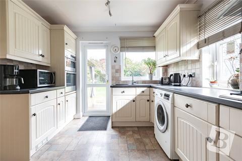 8 Don Way, Romford, RM1 4YR