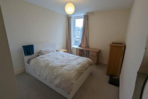 2 bedroom flat to rent - 32 2/R Forest Park Place, Dundee,