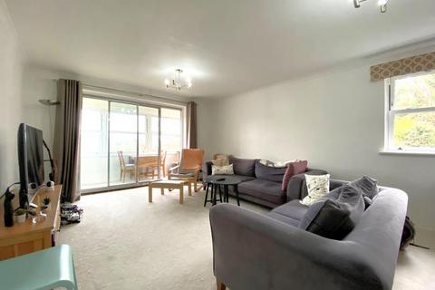 2 bedroom apartment to rent, Rookwood Court, Guildford GU2