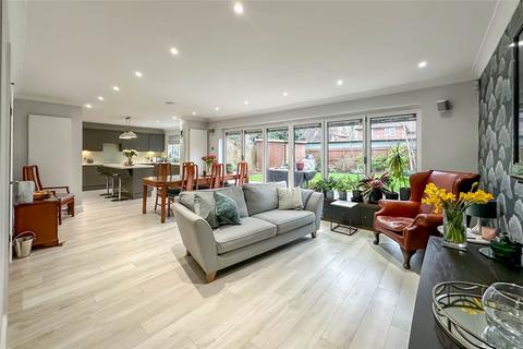 7 Chivenor Place, St Albans, AL4 0AD