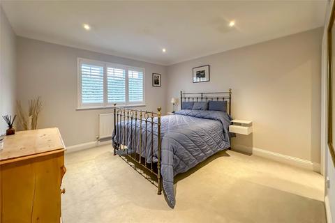 7 Chivenor Place, St Albans, AL4 0AD