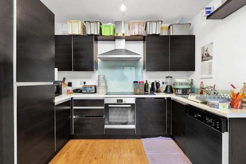 2 bedroom flat for sale, 417 Wick Lane, London E3