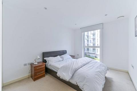 2 bedroom flat for sale, Saffron Square, Central Croydon, Croydon, CR0