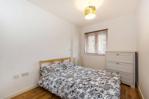2 bedroom flat for sale, Whitestone Way, Croydon, CR0