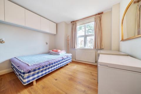 2 bedroom flat to rent, The Grange Wimbledon Village SW19