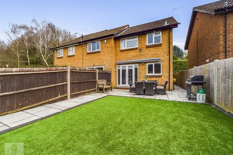3 bedroom end of terrace house for sale, Brenzett Close, Chatham ME5