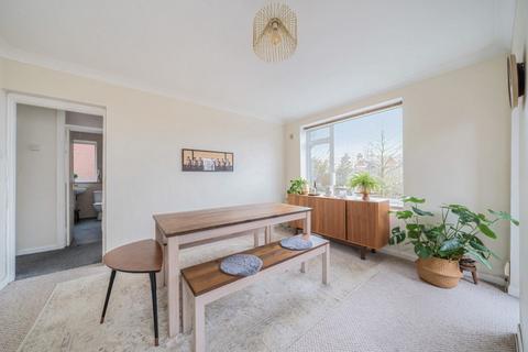 Flat 17, Mount Eaton Court Mount Avenue, London, W5 2RF