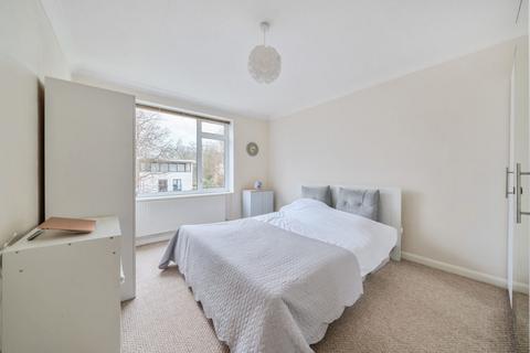 Flat 17, Mount Eaton Court Mount Avenue, London, W5 2RF