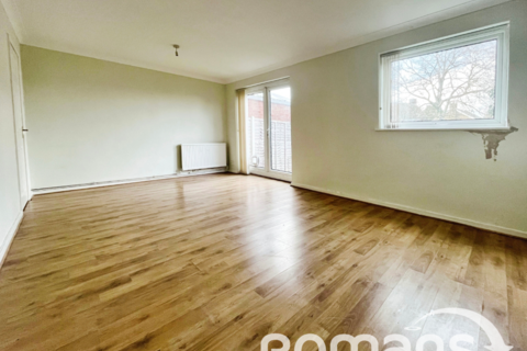68a Kestrel Road, Basingstoke, RG22 5PL