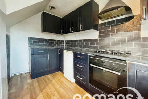 68a Kestrel Road, Basingstoke, RG22 5PL